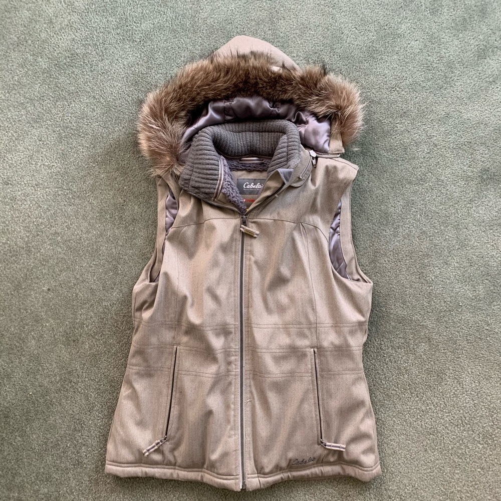 Cabelas Vest